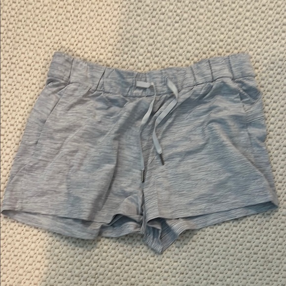 Lululemon Athletica Gray Athletic Shorts with Elastic Waistband - Picture 1 of 1